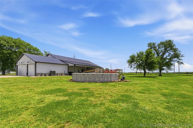 8952 S 429, Chouteau, OK 74337