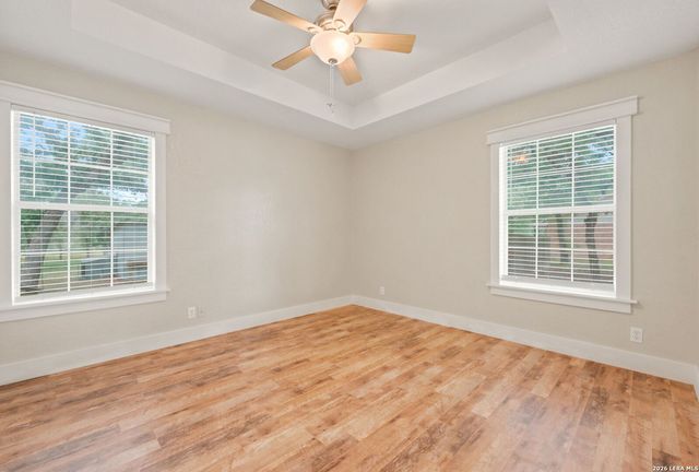 104 Shadow Woods, La Vernia, TX 78121