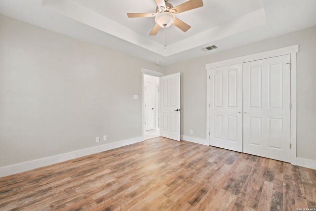 104 Shadow Woods, La Vernia, TX 78121