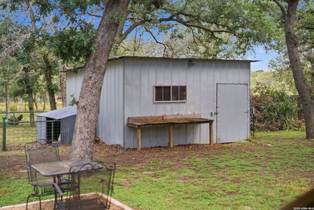 104 Shadow Woods, La Vernia, TX 78121