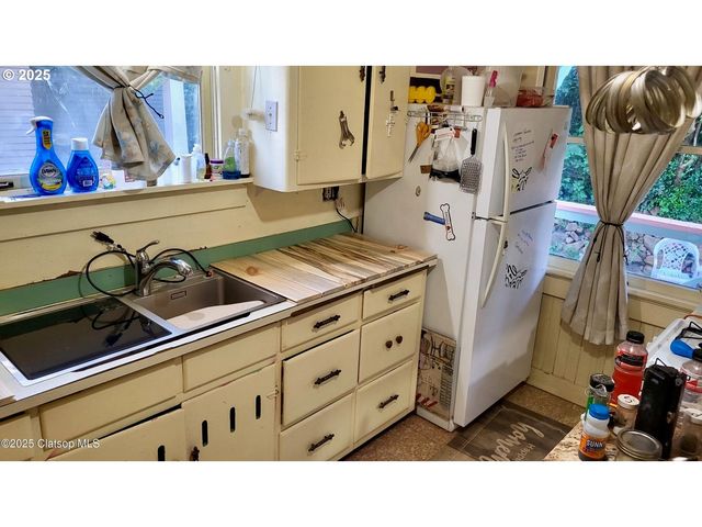 659 FLORENCE Ave, Astoria, OR 97103