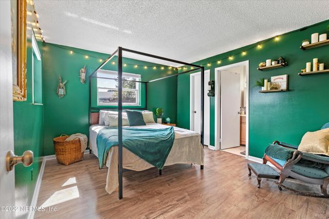 8440 FROST Street N, Jacksonville, FL 32221