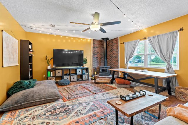 8440 FROST Street N, Jacksonville, FL 32221