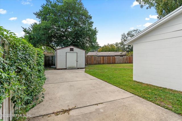 8440 FROST Street N, Jacksonville, FL 32221