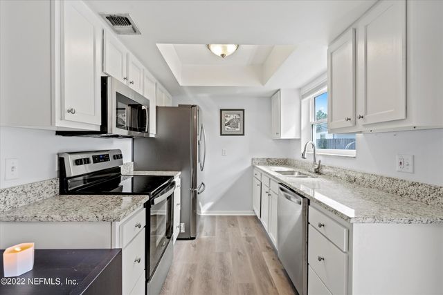 8440 FROST Street N, Jacksonville, FL 32221