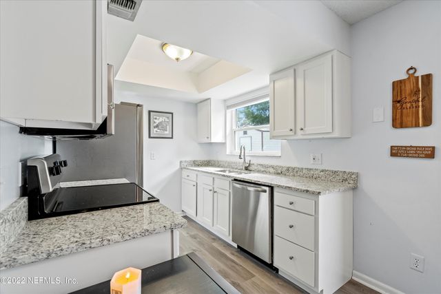 8440 FROST Street N, Jacksonville, FL 32221