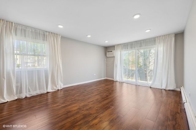 620 Trace Drive 207, Buffalo Grove, IL 60089