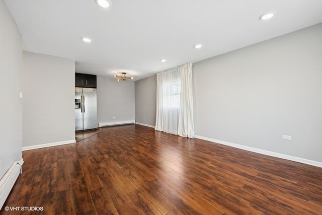 620 Trace Drive 207, Buffalo Grove, IL 60089