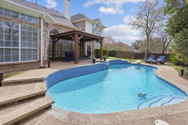 306 Waterford Court, Southlake, TX 76092