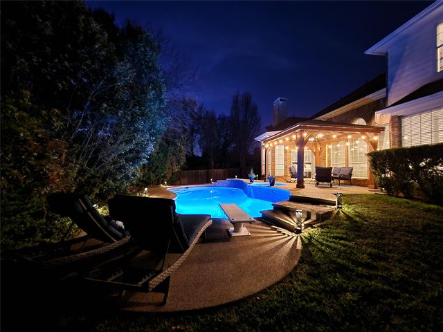 306 Waterford Court, Southlake, TX 76092