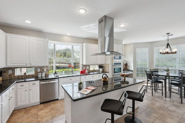 306 Waterford Court, Southlake, TX 76092