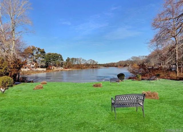 105 Artist Lake Drive, Middle Island, NY 11953