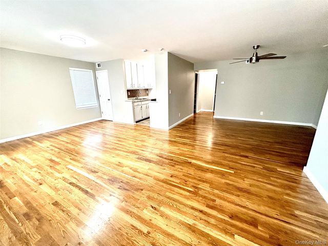 105 Artist Lake Drive, Middle Island, NY 11953