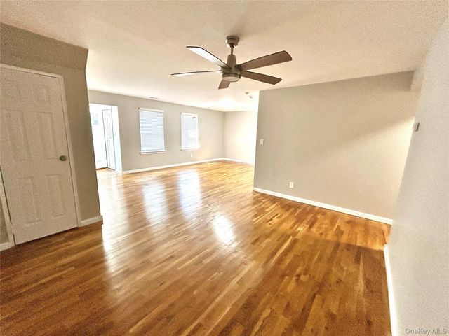 105 Artist Lake Drive, Middle Island, NY 11953