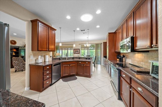 7338 SW 94TH COURT, Ocala, FL 34481