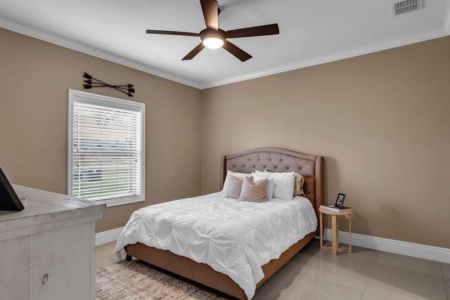 5498 Lonesome Dove, Robstown, TX 78380