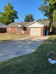 1013 Bell Drive, Midwest City, OK 73110
