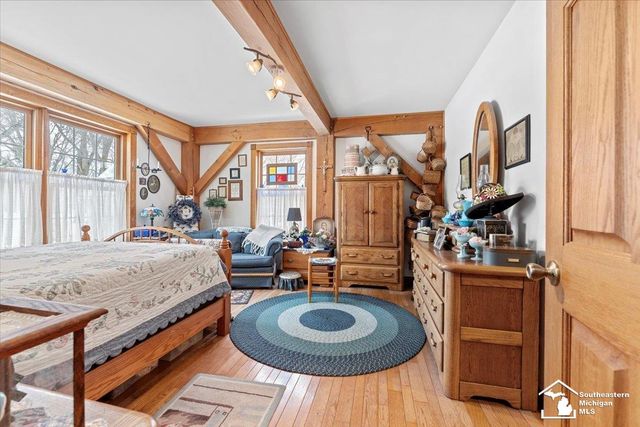 7577 S Huron River Drive, South Rockwood, MI 48179