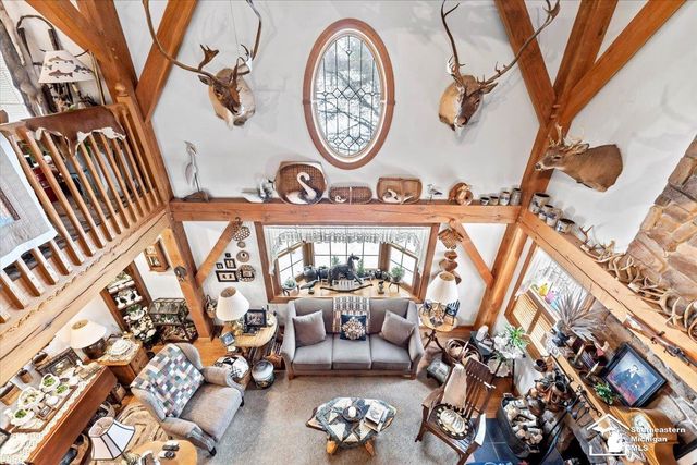 7577 S Huron River Drive, South Rockwood, MI 48179