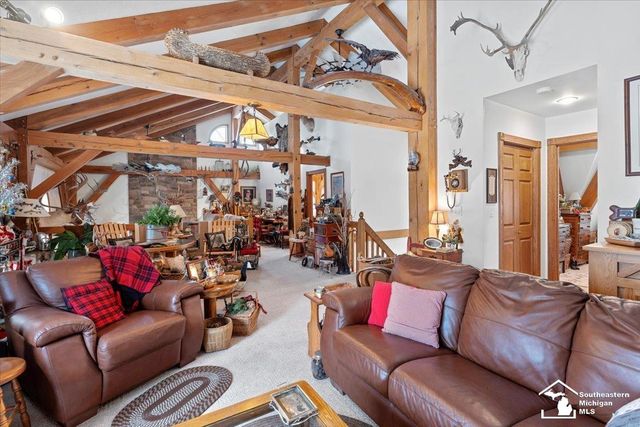 7577 S Huron River Drive, South Rockwood, MI 48179