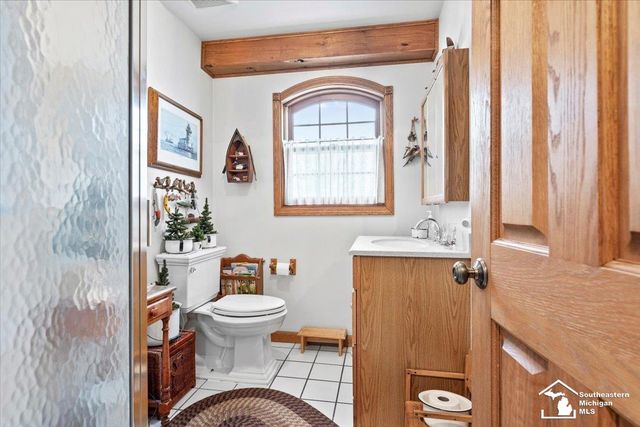 7577 S Huron River Drive, South Rockwood, MI 48179