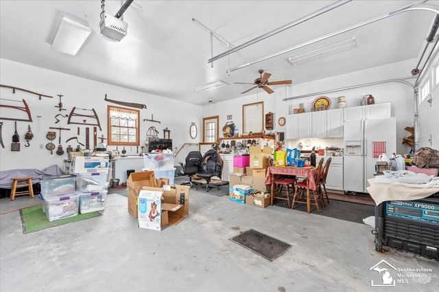 7577 S Huron River Drive, South Rockwood, MI 48179