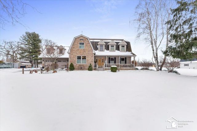 7577 S Huron River Drive, South Rockwood, MI 48179