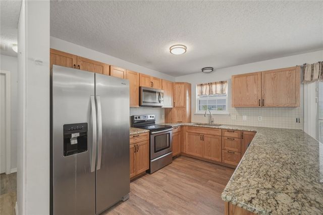 2724 N Missouri Avenue, Joplin, MO 64801