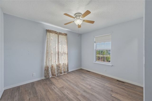 2724 N Missouri Avenue, Joplin, MO 64801