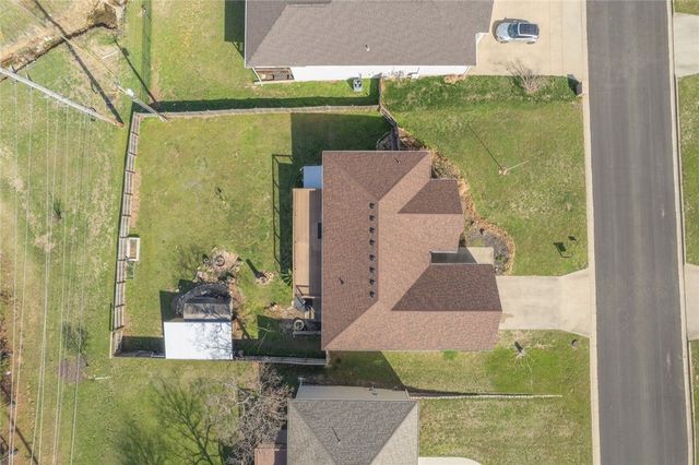 2724 N Missouri Avenue, Joplin, MO 64801