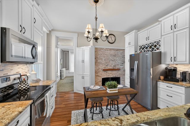 515 Main Street, Elwood, IN 46036