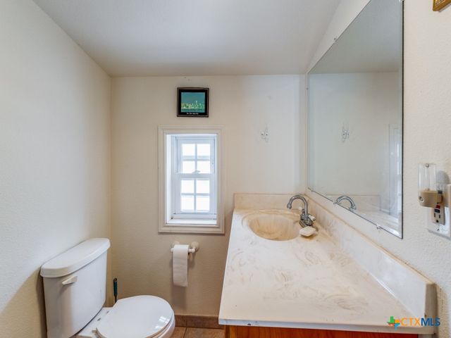 6300 Hickory Forrest Drive, Seguin, TX 78155