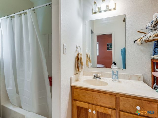 6300 Hickory Forrest Drive, Seguin, TX 78155