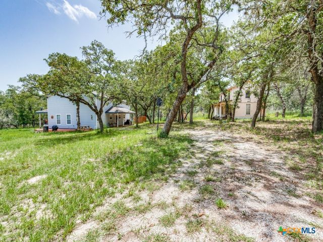 6300 Hickory Forrest Drive, Seguin, TX 78155