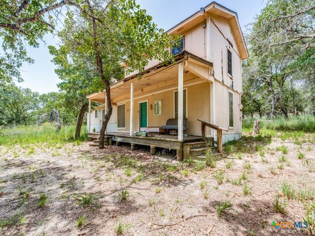6300 Hickory Forrest Drive, Seguin, TX 78155