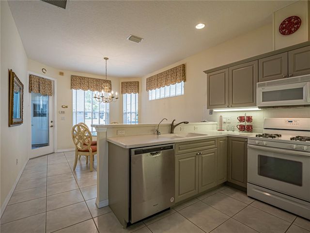 7652 15th Street, Vero Beach, FL 32966