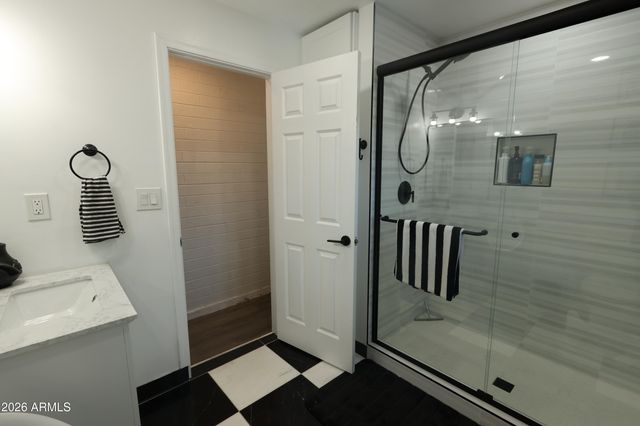 1011 W Elna Rae Street, Tempe, AZ 85281