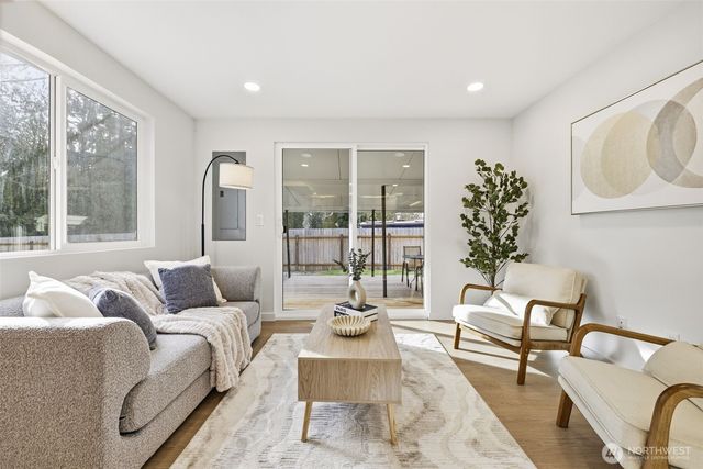 24212 SE 223rd Street, Maple Valley, WA 98038