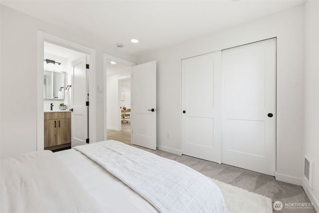 24212 SE 223rd Street, Maple Valley, WA 98038