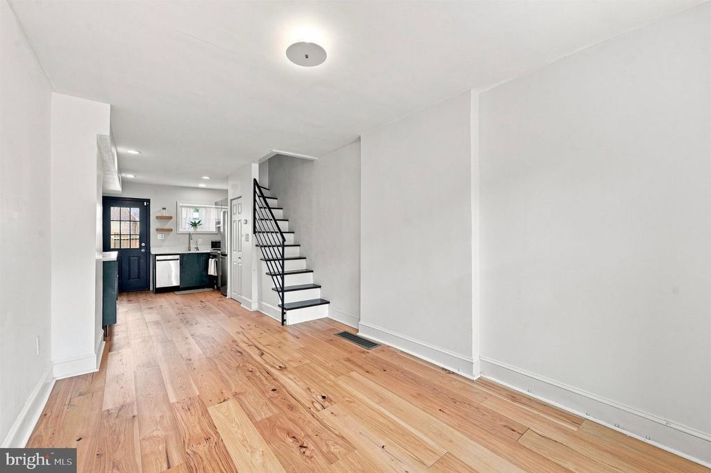 113 TITAN ST, PHILADELPHIA, PA 19147 — photo 5