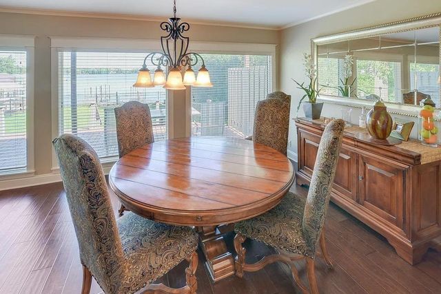 16926 Grays Bay Boulevard, Minnetonka, MN 55391