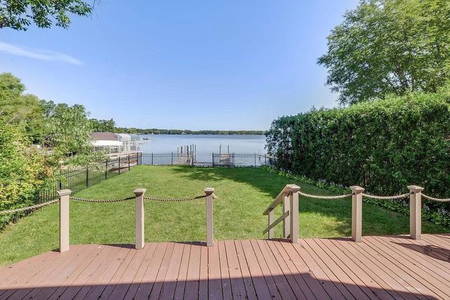 16926 Grays Bay Boulevard, Minnetonka, MN 55391