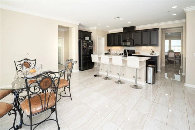 21047 Iron Rail, Riverside, CA 92507