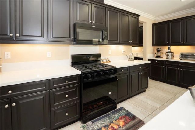 21047 Iron Rail, Riverside, CA 92507