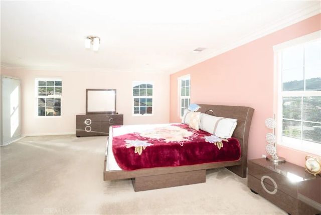 21047 Iron Rail, Riverside, CA 92507