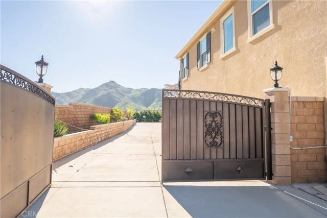 21047 Iron Rail, Riverside, CA 92507