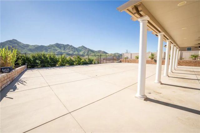 21047 Iron Rail, Riverside, CA 92507