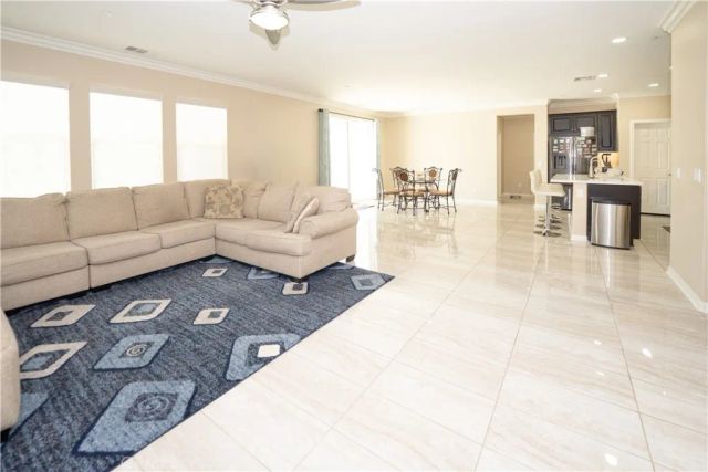 21047 Iron Rail, Riverside, CA 92507