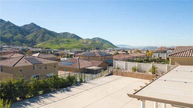 21047 Iron Rail, Riverside, CA 92507