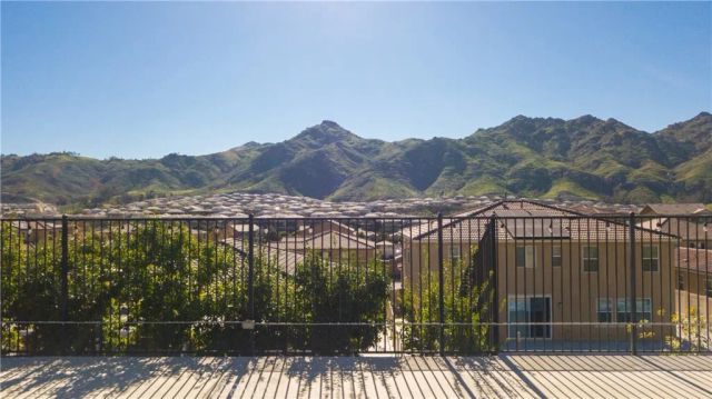 21047 Iron Rail, Riverside, CA 92507